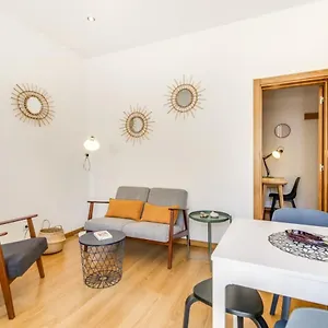 Guestready - Cream And Wood In Alcantara Apartamento